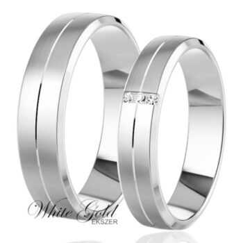 Fehér arany karikagyűrű pár finom véséssel