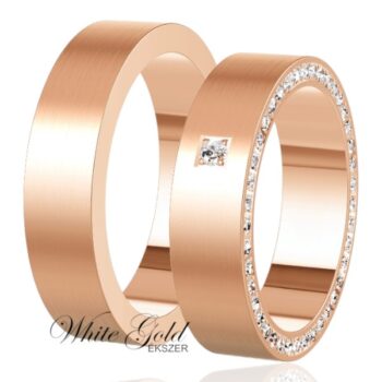 Rozé arany karikagyűrű pár modern karakterrel