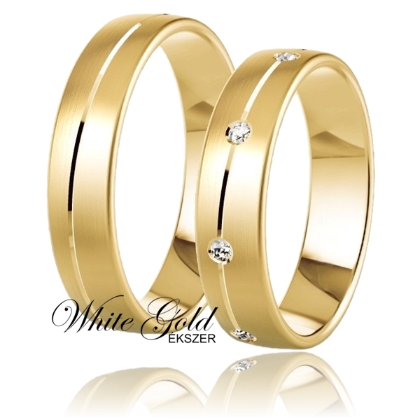 sarga_arany_karikagyuru_82 Sárga arany karikagyűrű pár finom véséssel, elszórtan kövezve