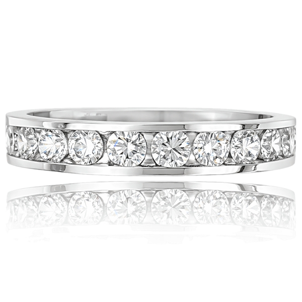 Fehér arany körbeköves eljegyzési gyűrű